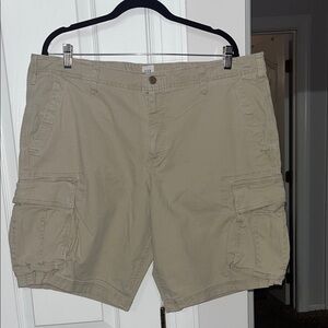 Gap men’s tan khaki cargo shorts Size 38
